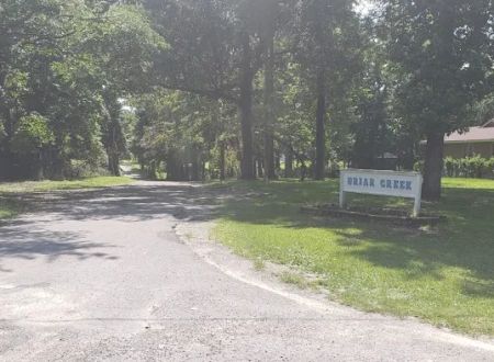 Briar Creek Mobile Homes & Apartments