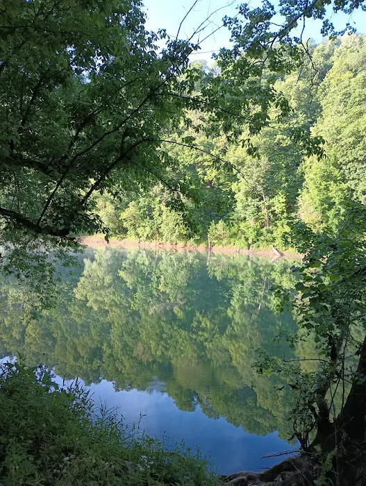Camp On the Kentucky Picture 1