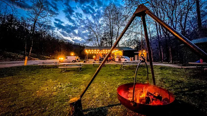 Cummins Ferry RV Park, Campground Picture 6
