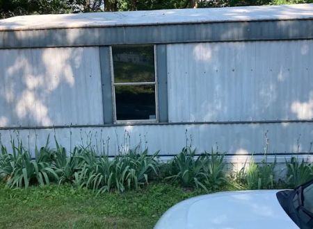 R & M Mobile Homes