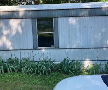R & M Mobile Homes