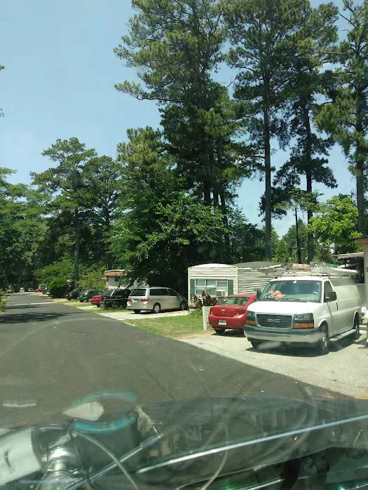 Forest Valley Mobile Home Park Picture 5