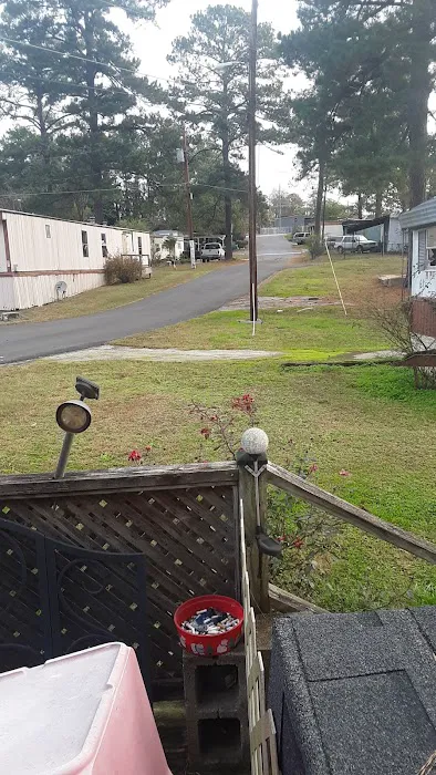 Forest Valley Mobile Home Park Picture 2