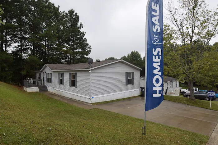 The Village at Six Flags Manufactured Home Community Picture 10