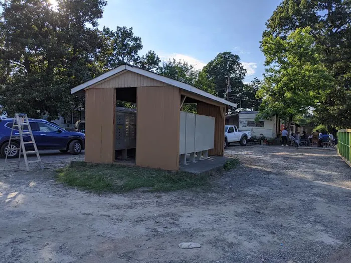 Hill Crest Plaza Mobile Home Community Picture 7