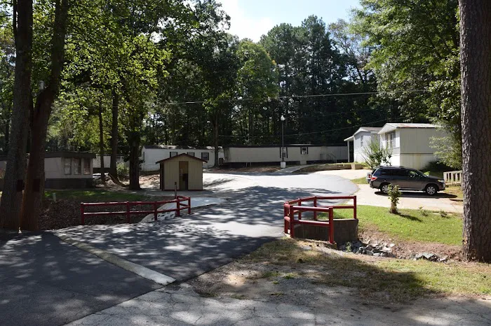 Pine Haven Manufactured Home Community Picture 1