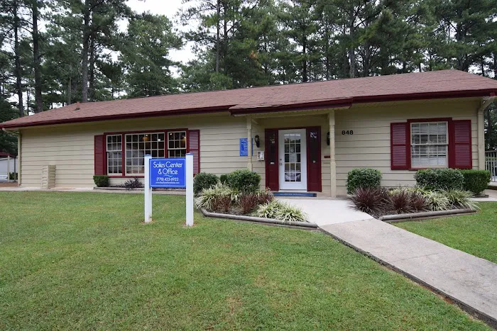Pine Haven Manufactured Home Community Picture 4