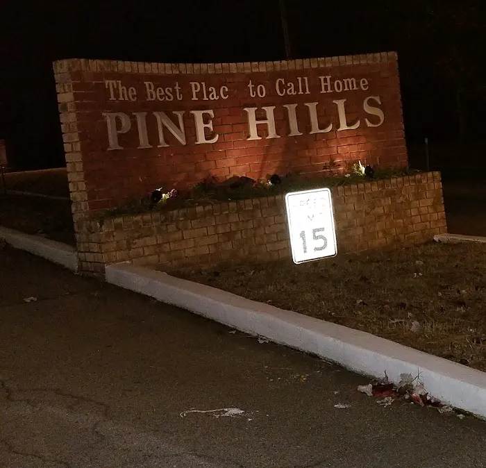 Pine Hills Mobile Home Park Picture 7