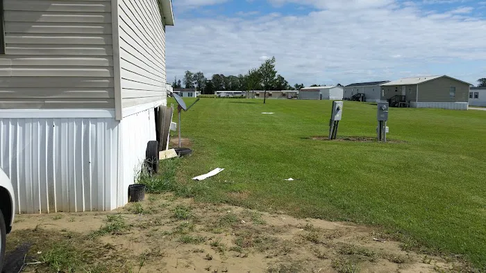 Lakeside Mobile Home Community Picture 3