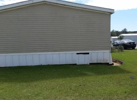 Lakeside Mobile Home Community
