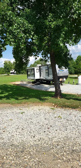 All Seasons Family Campground Picture 5