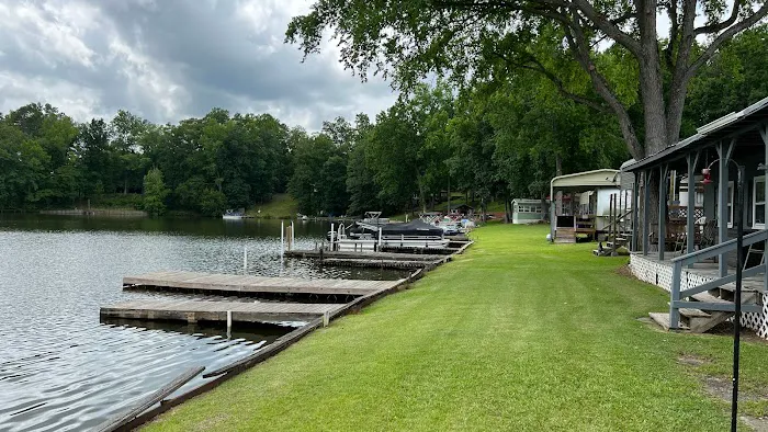 T-Roy's Landing Picture 3