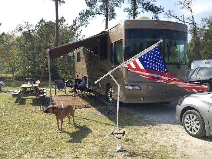 Moonlight Lake RV Park and Cottages Picture 9