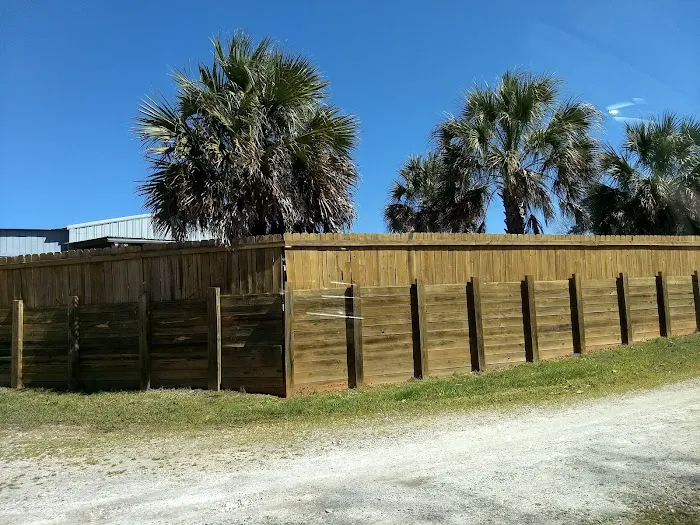 Lake View Camping & Game Room (Bar) Picture 9