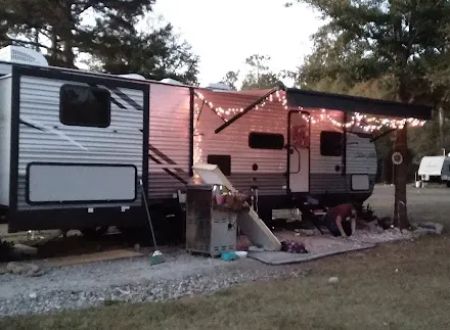 Local 215 RV Park