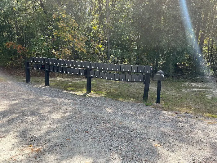 Riverwoods RV Park Picture 1