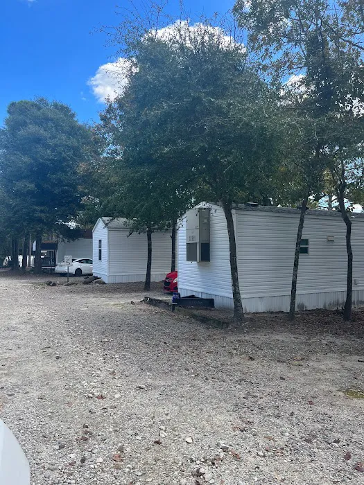Riverwoods RV Park Picture 4