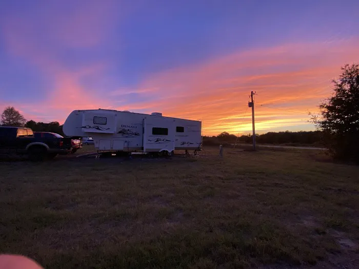 L & S RV Park Picture 5