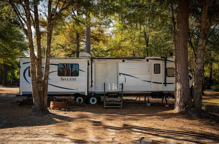 Dogwood RV Park Picture 9