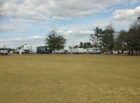 A & A DeLaigle Jr Camper Park