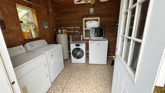Camp Berg RV Park Picture 9
