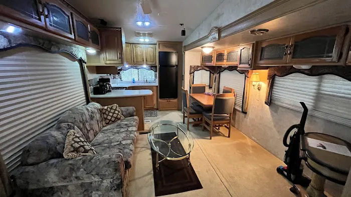 Camp Berg RV Park Picture 7