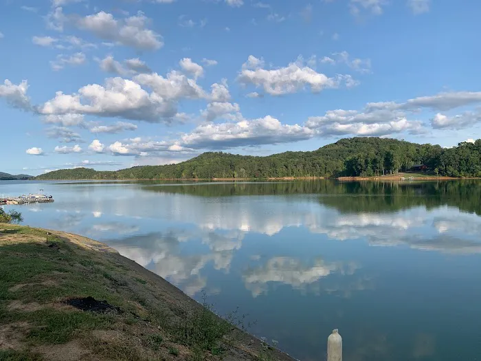 Webb's Lakefront Campground Picture 1