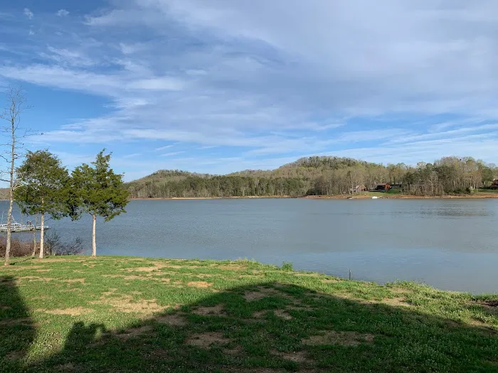 Webb's Lakefront Campground Picture 3