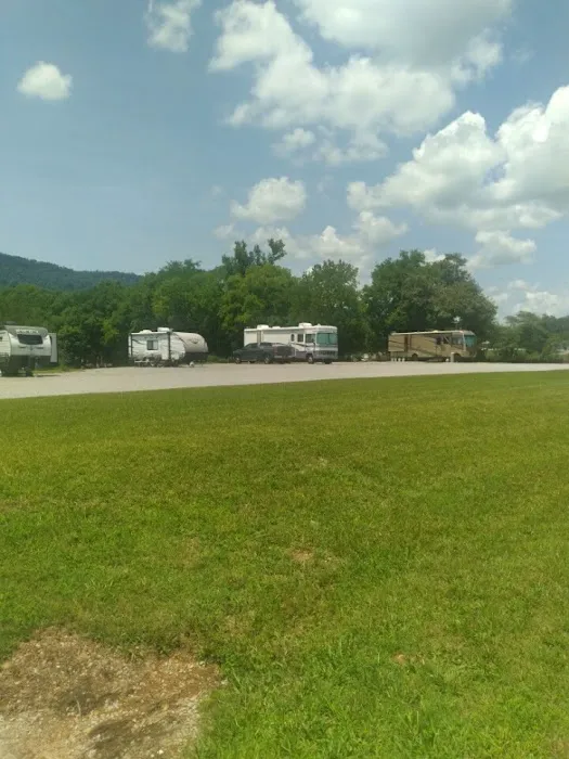S & J RV Park Picture 5