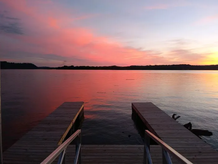 Douglas Driftwood Lakefront Campground RV Park Picture 4