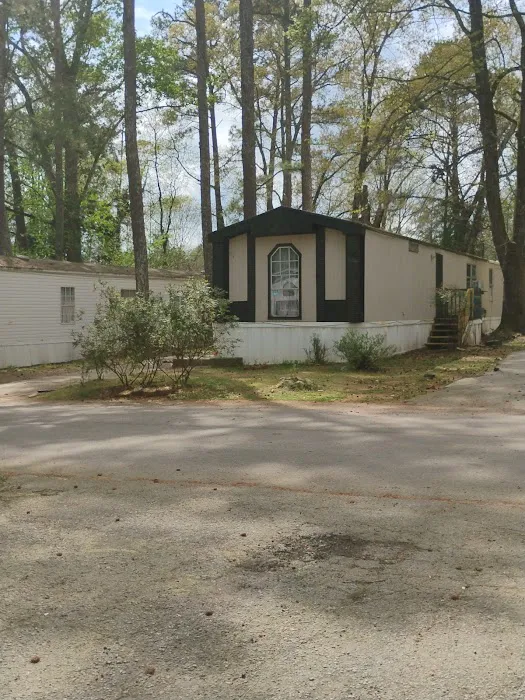 Mill Mobile Home Community Picture 7