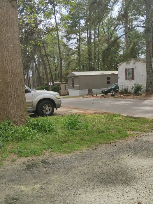 Mill Mobile Home Community Picture 8
