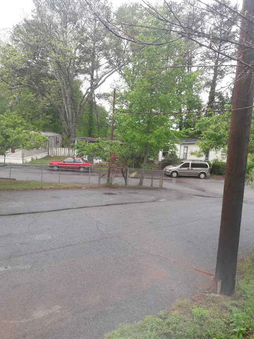 Avalon Mobile Home Park Picture 7