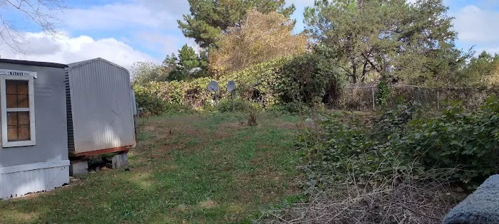 Melrose Mobile Home Park Picture 9