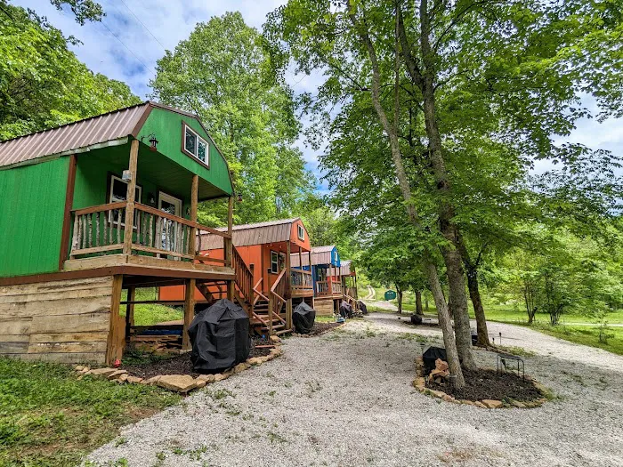 Fireglow Forest Riverside Cabin Rentals Picture 3
