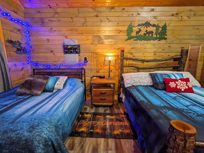 Fireglow Forest Riverside Cabin Rentals Picture 2