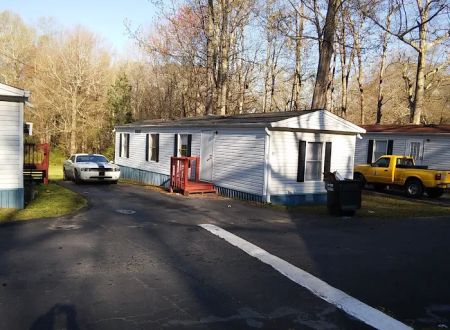 Lithia Mobile Home Park