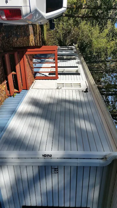 Lithia Mobile Home Park Picture 8