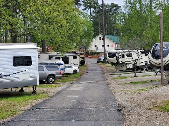 Atlanta South RV Resort Picture 4