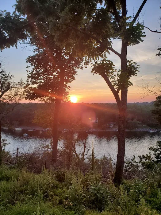 Sunrise Over Herrington Lake Resort Picture 4