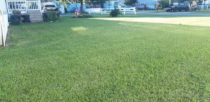 Royal Palms Mobile Home Park Picture 1