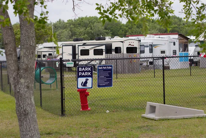 Silver Sands Campground and RV Park Picture 7