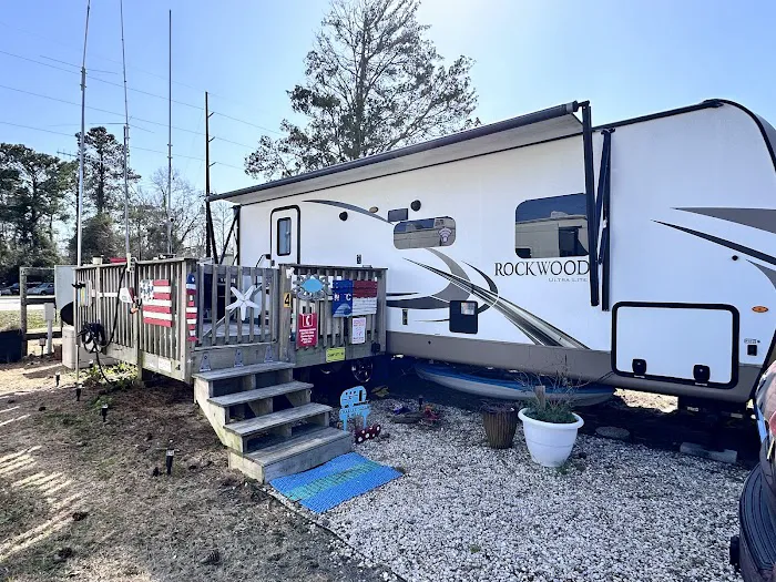 Wood Creek RV Park Picture 3
