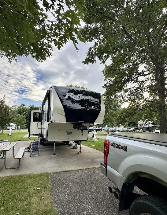 Markin Glen Campgrounds Picture 7
