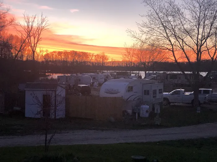 Crooked Lake Campground and RV Park Picture 6
