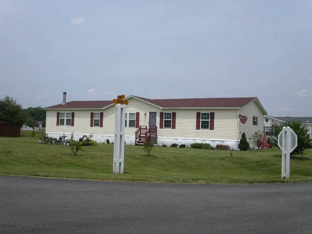 Twin Ponds Mobile Home Park Picture 6