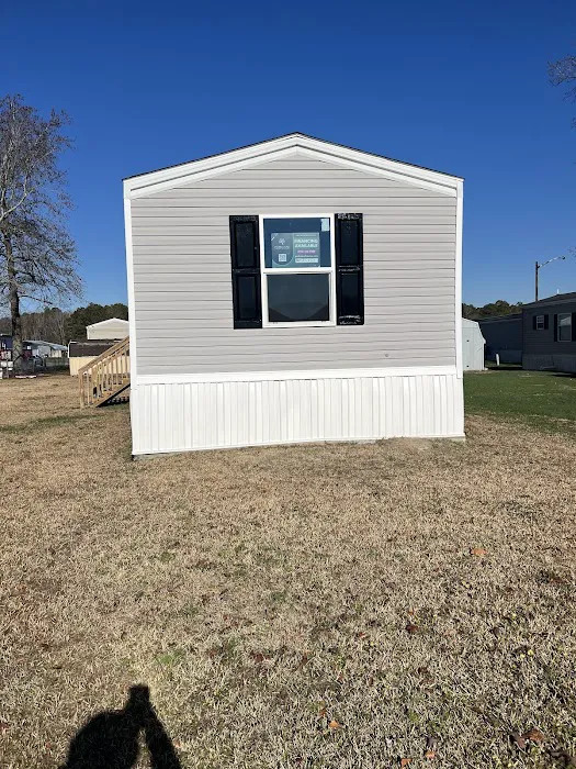 HOME 47 Southern Pines Mobile Home Park Picture 5