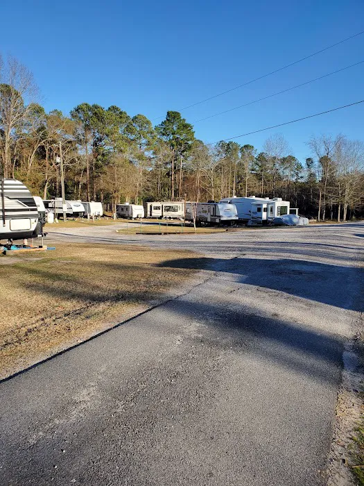 Twin Magnolia RV Park Picture 5