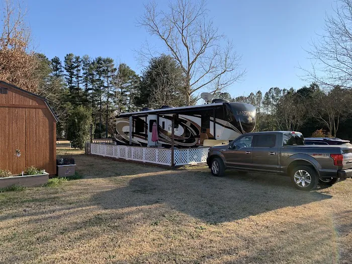 Sparky's Mobile Home & RV Park Picture 7