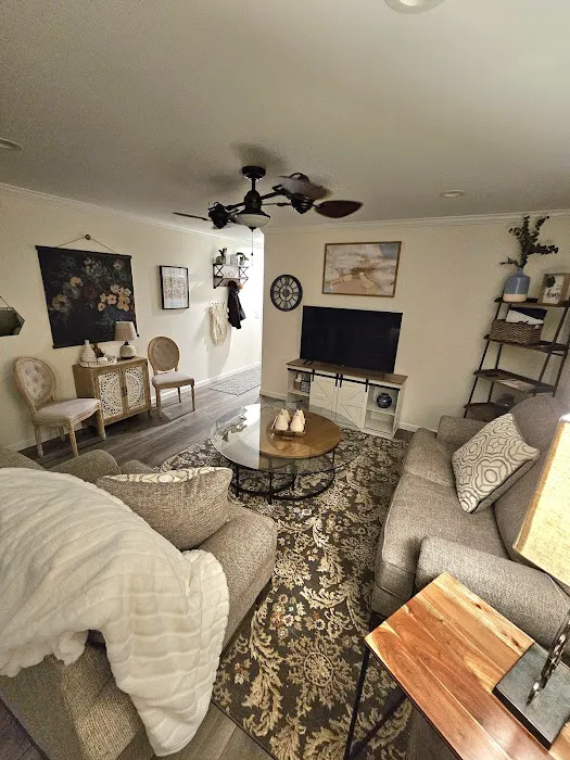 Fernwood Park Mobile Home Community Picture 6